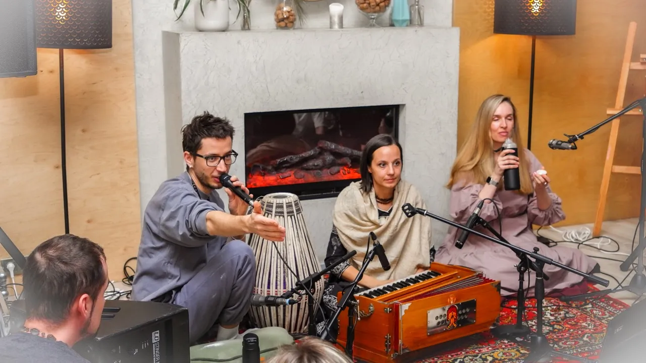 Kirtan Meditation Club — 10.04.2023